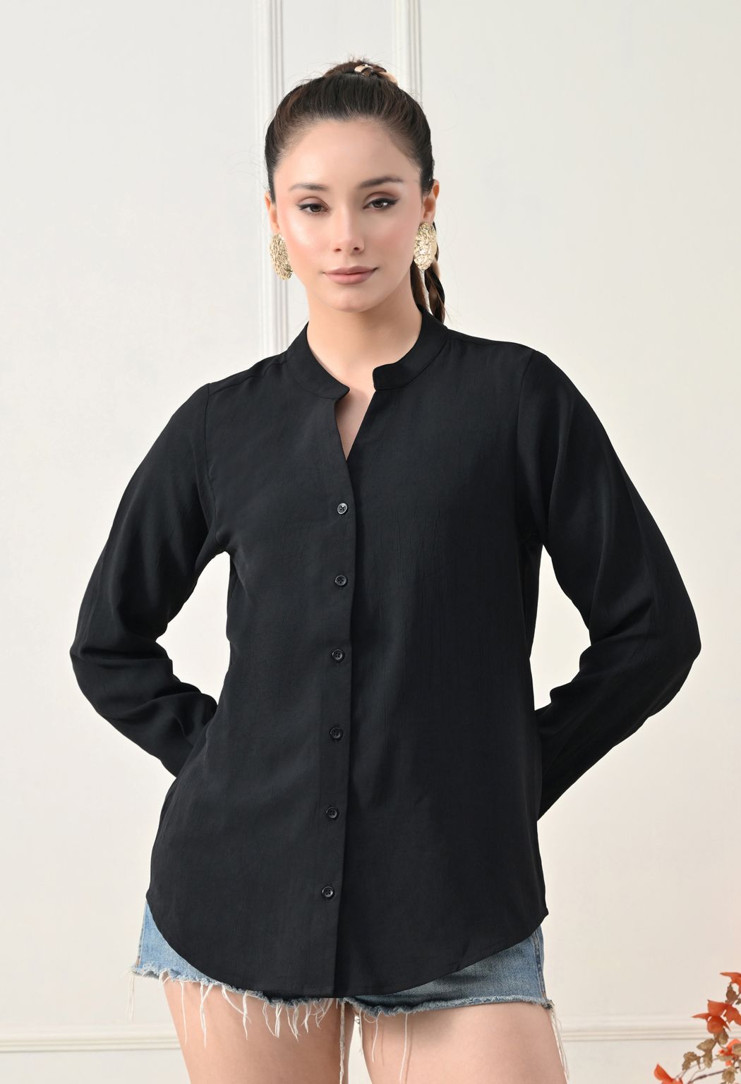 Women Black Comfort Solid Casual Shirt – view 2