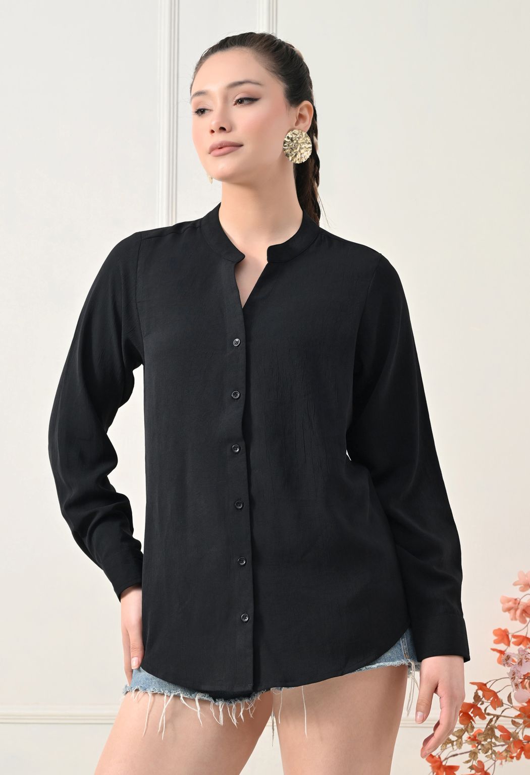 Women Black Comfort Solid Casual Shirt – view 5