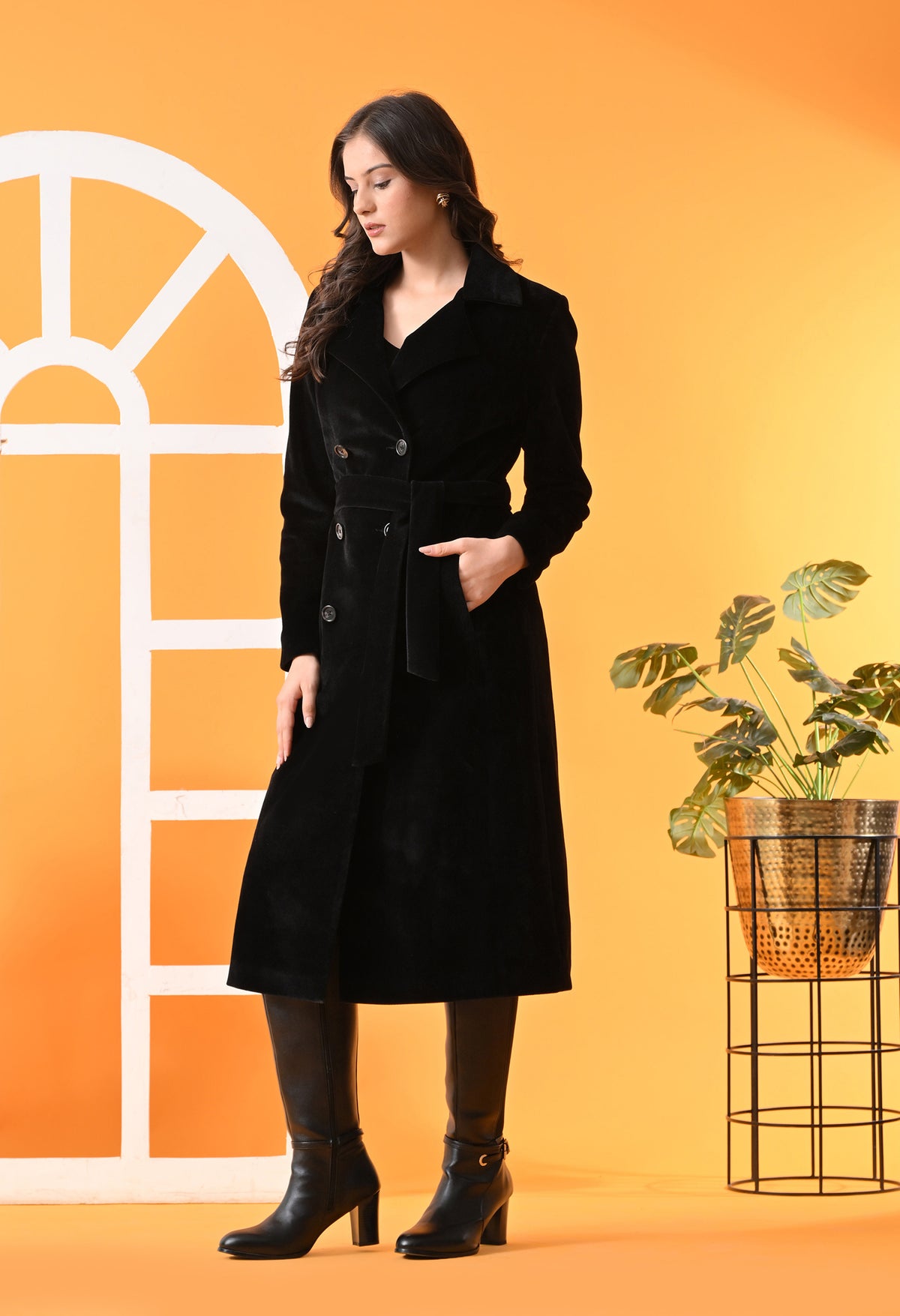 Notched Lapel Double-Breasted Trench Black Coat For Women – view 5