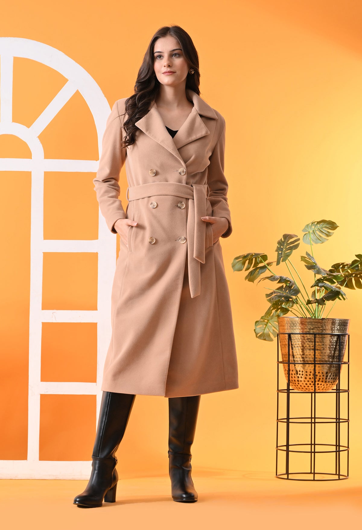 Notched Lapel Double-Breasted Trench Beige Coat For Women – view 4