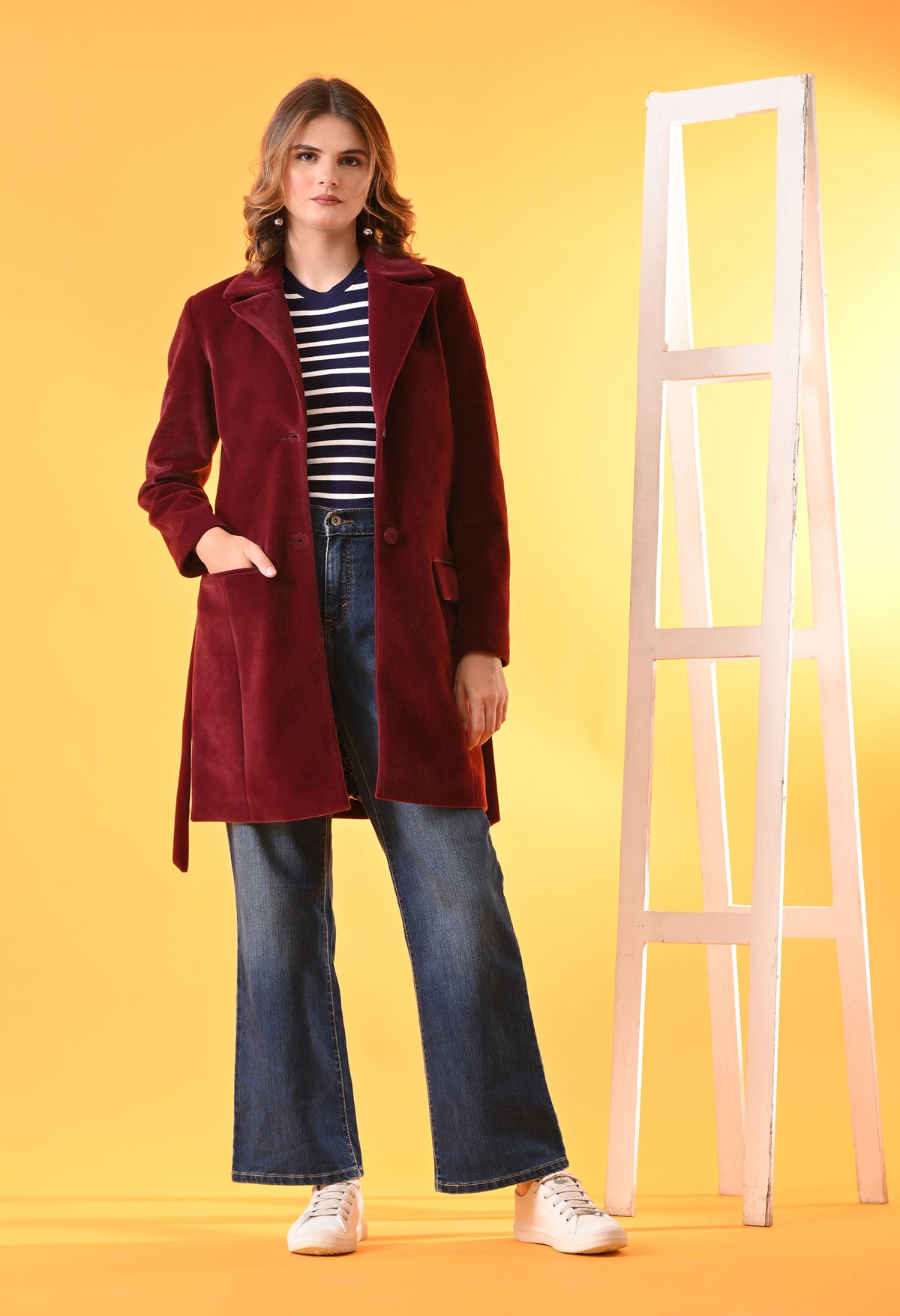 Single-Breasted Maroon Leather Overcoat For Women – view 4