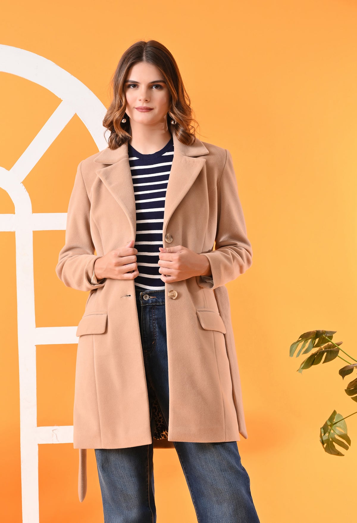 Single-Breasted Beige Leather Overcoat For Women – view 5