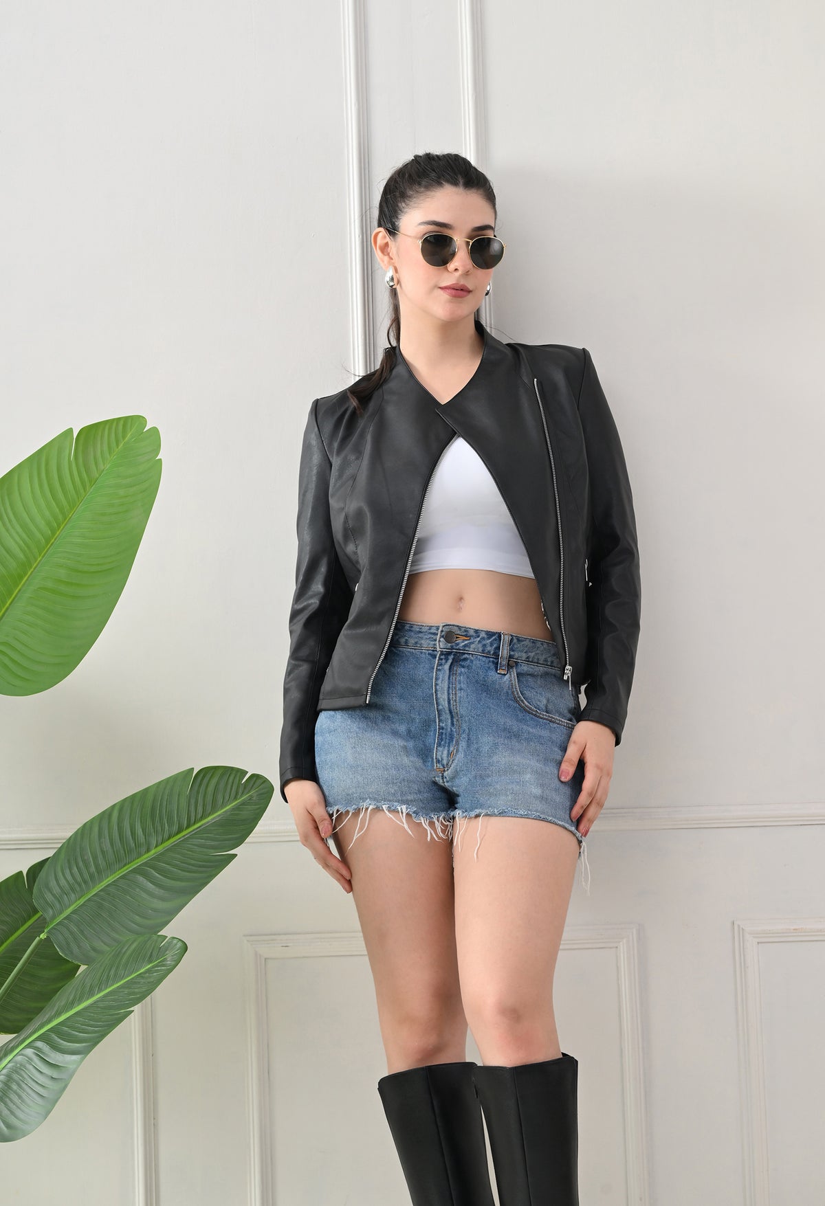 Lapel Collar Solid Water Resistant Black Biker Jacket for Women – view 5