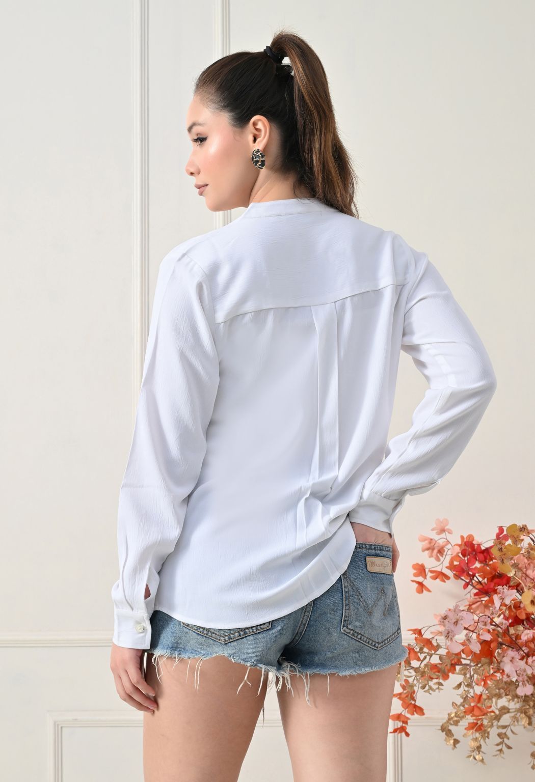 Women White Solid Comfort Casual Shirts – view 2