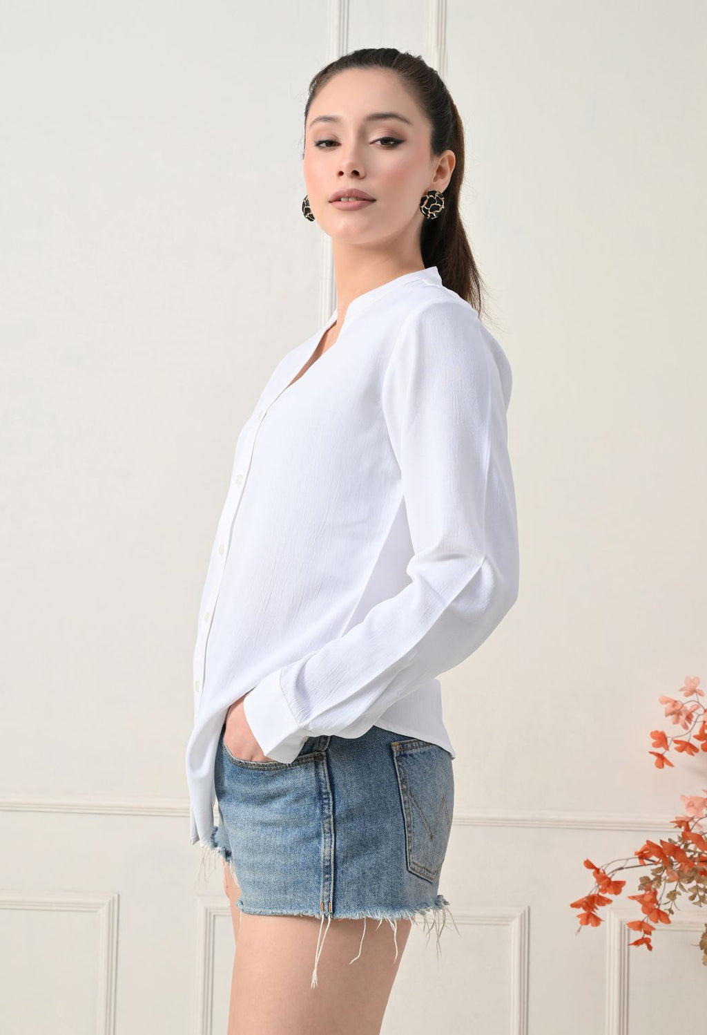 Women White Solid Comfort Casual Shirts – view 4