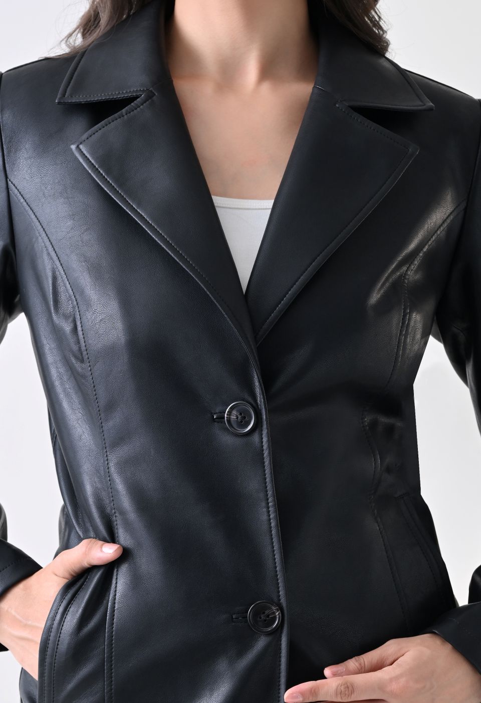 Single-Breasted Black Leather Overcoat For Women – view 4