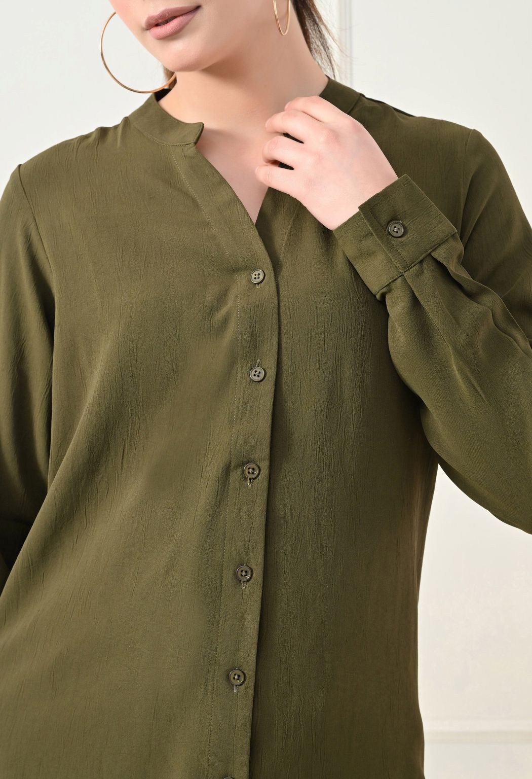 Women Green Solid Comfort Casual Shirts – view 4