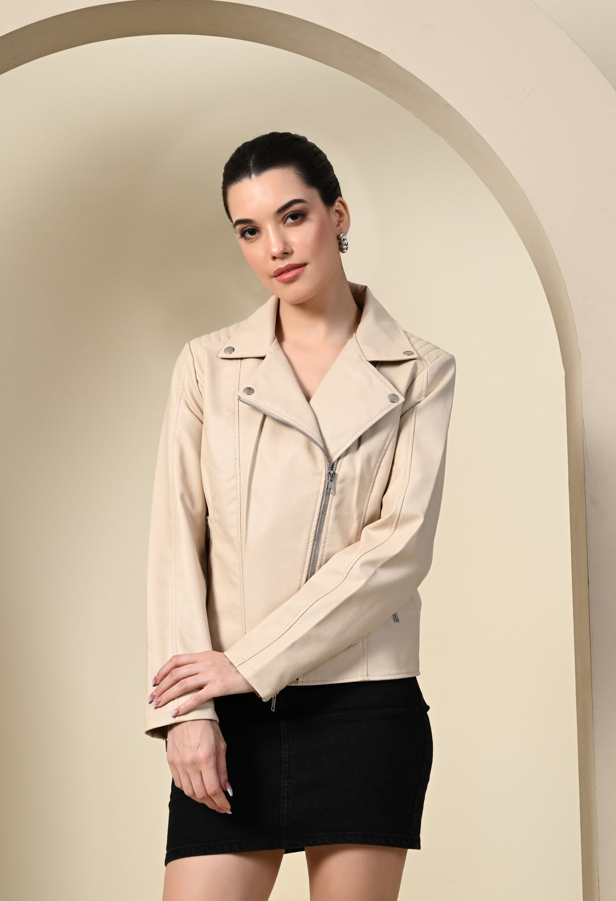 Lapel Collar Zip Detail Outdoor Biker Jacket With Water Resistant – view 2