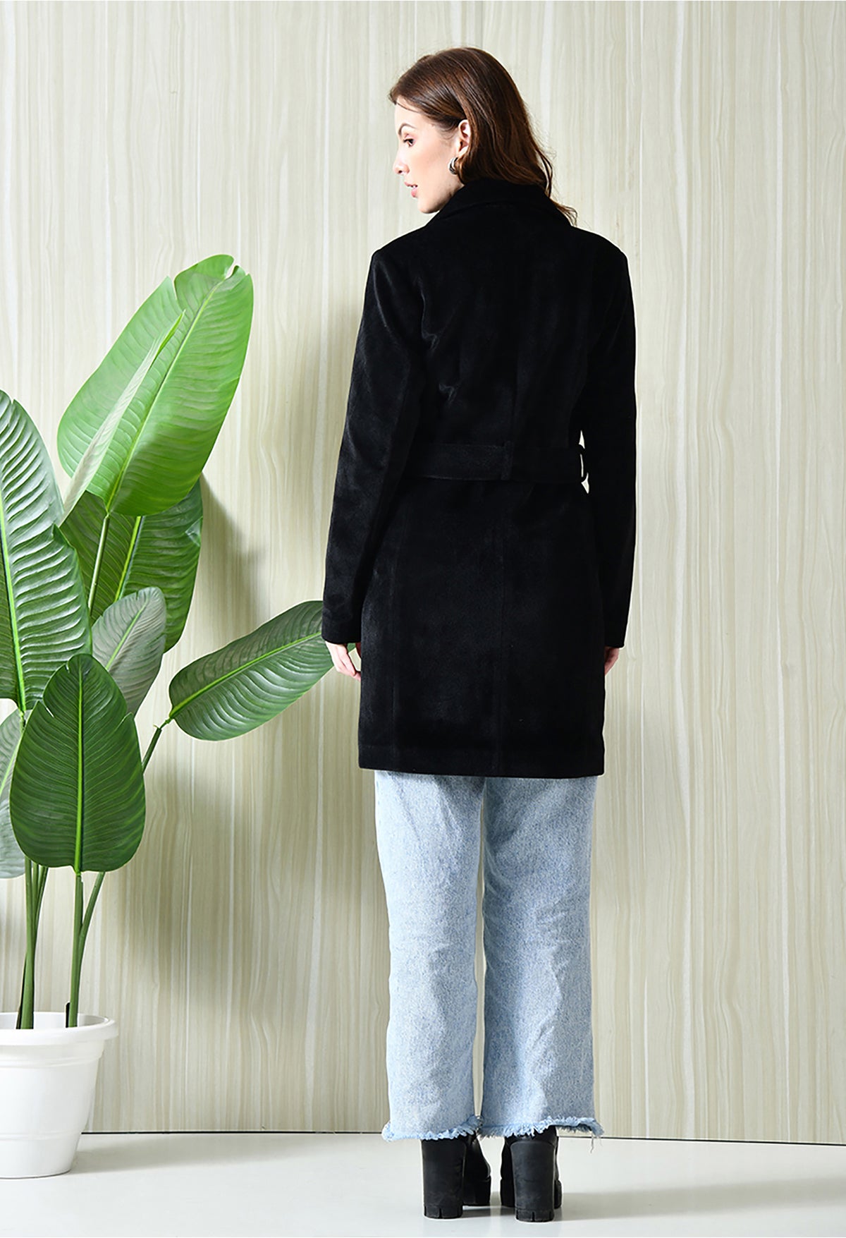 Women Single-Breasted Longline Trench Black Coat With Belt – view 3